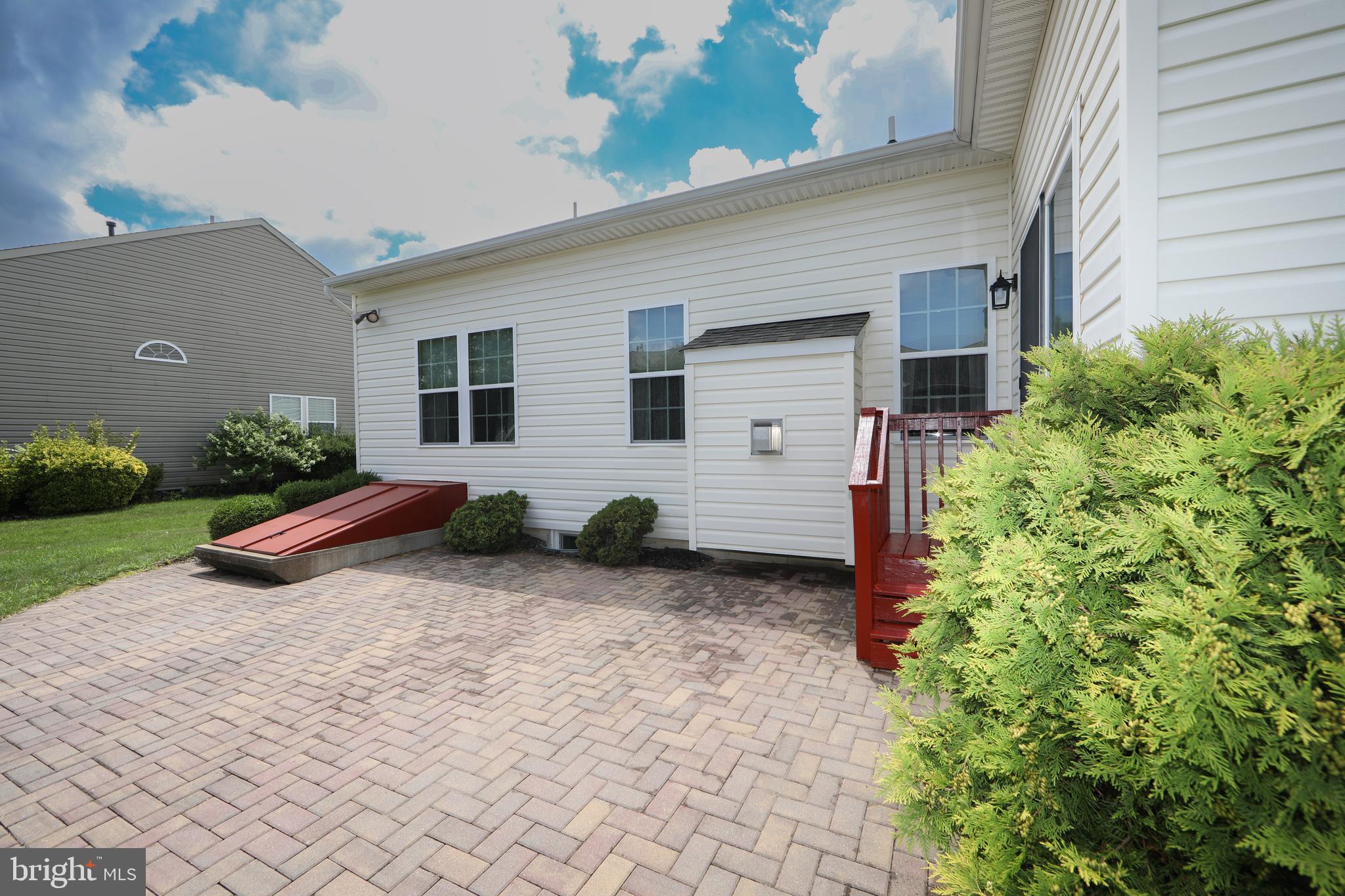 25 Applegate Drive Florence, NJ 08518 - Photo 11 of 51