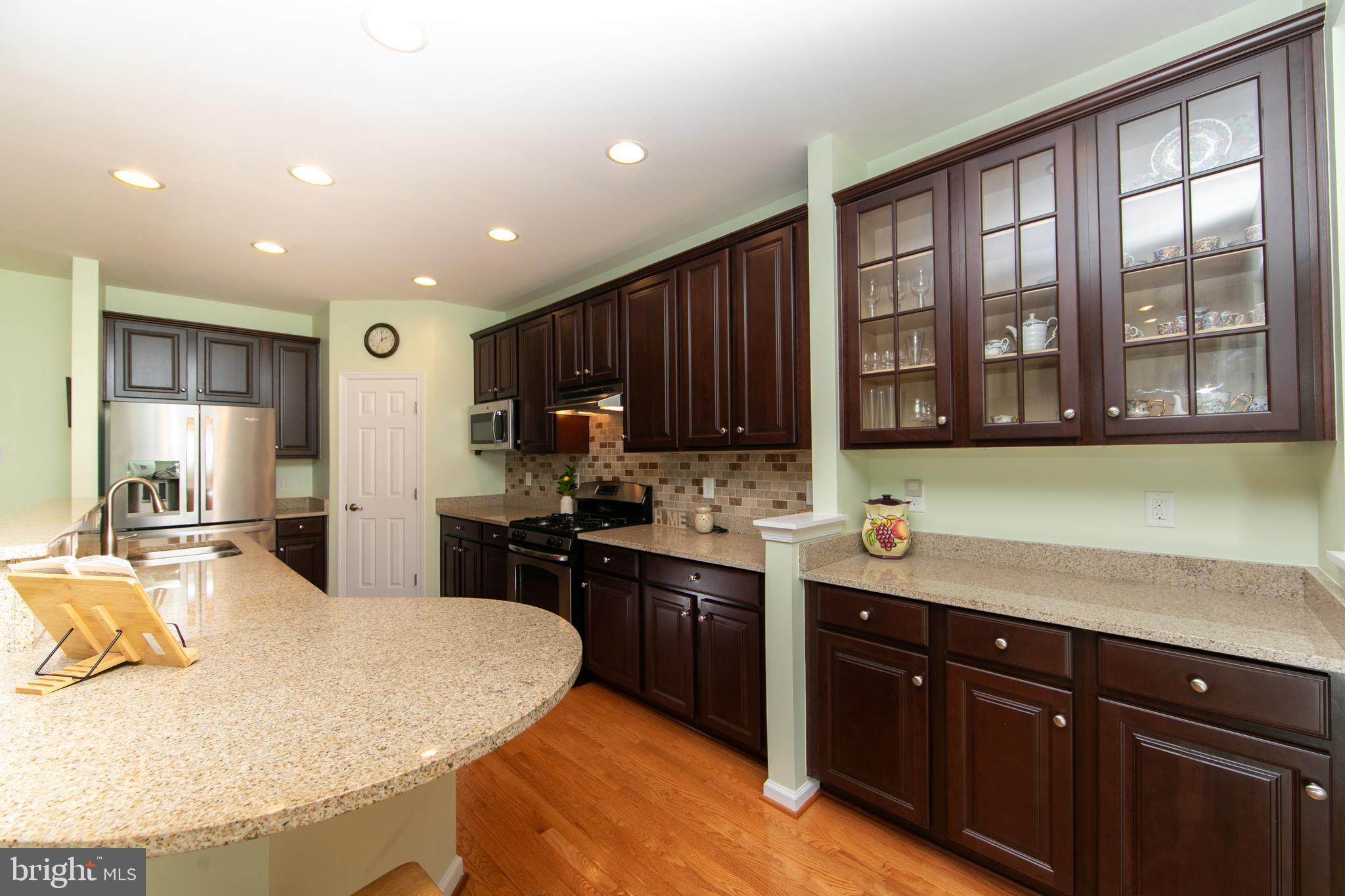 25 Applegate Drive Florence, NJ 08518 - Photo 24 of 51 Beautiful Kitchen island