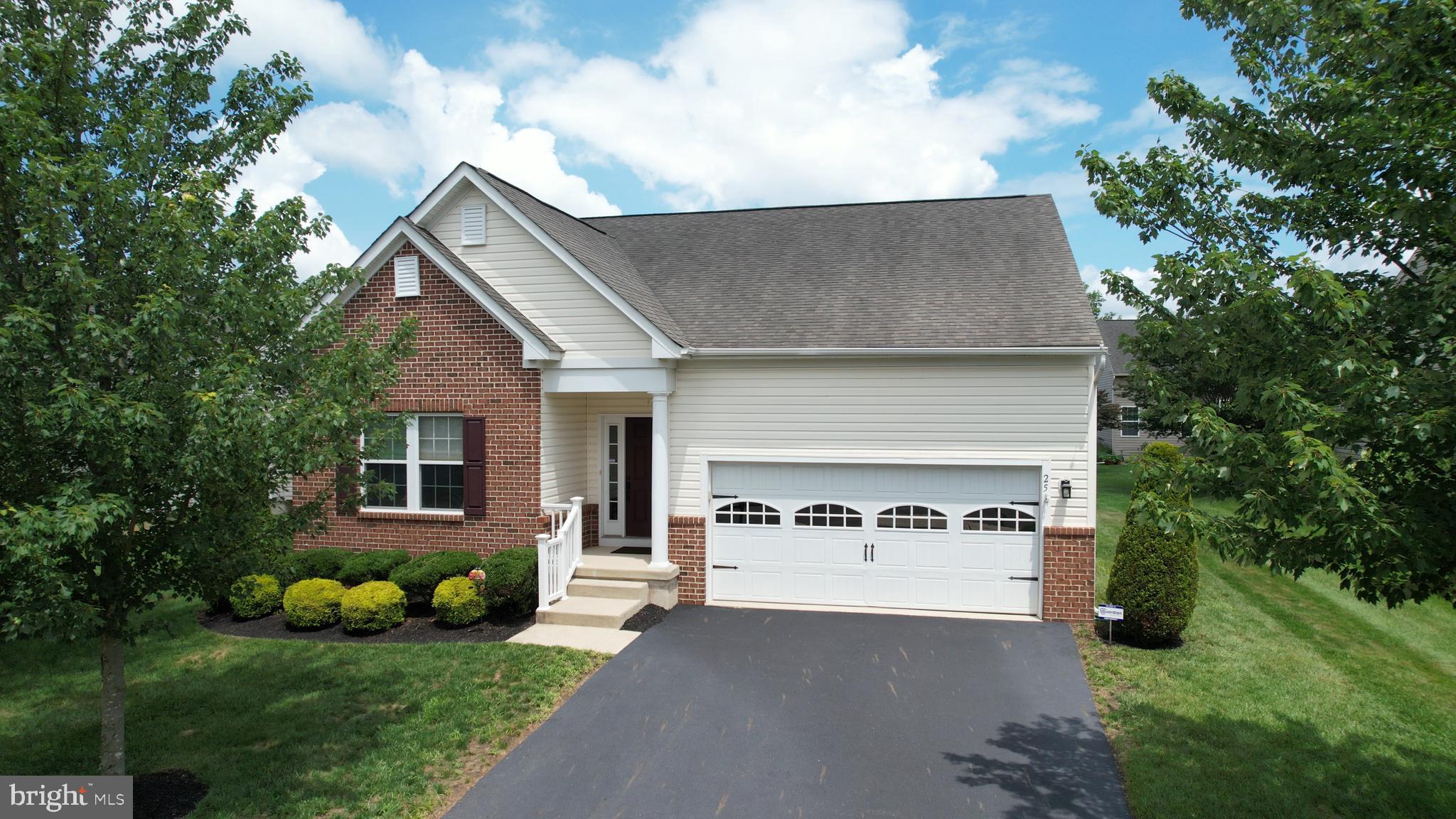 25 Applegate Drive Florence, NJ 08518 - Photo 3 of 51