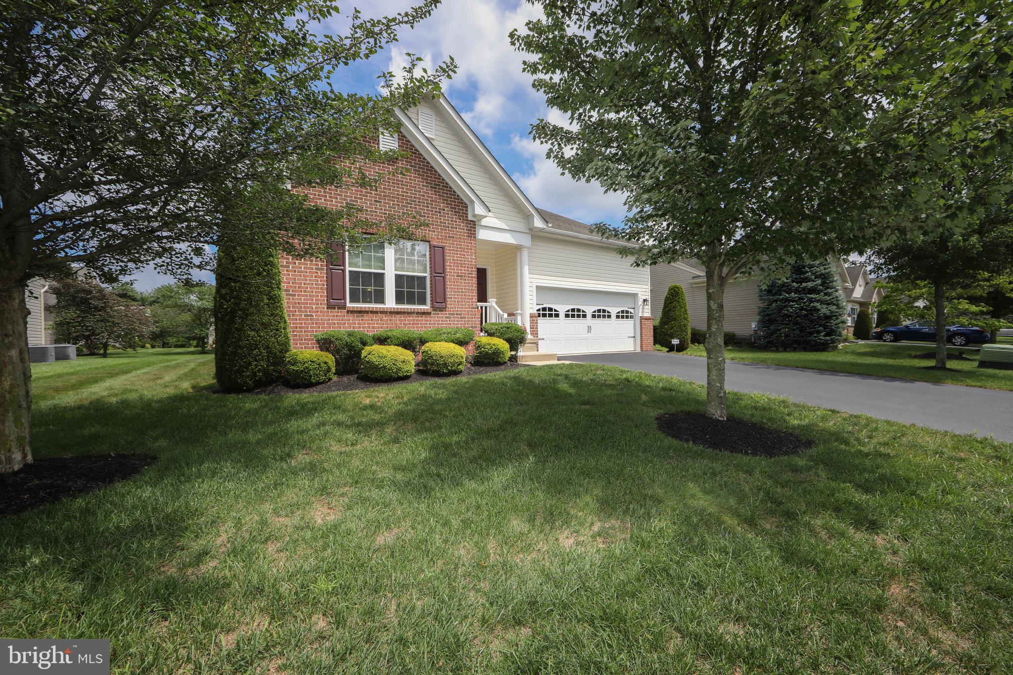 25 Applegate Drive Florence, NJ 08518 - Photo 4 of 51