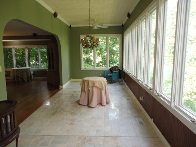 974 Fox Ridge Lane Caryville, TN 37714 - Photo 14 of 39 -