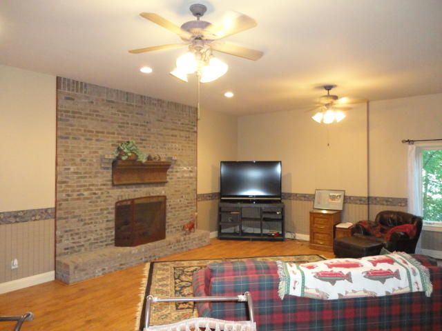 974 Fox Ridge Lane Caryville, TN 37714 - Photo 22 of 39 -