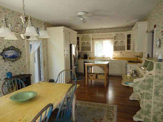 974 Fox Ridge Lane Caryville, TN 37714 - Photo 10 of 39 -