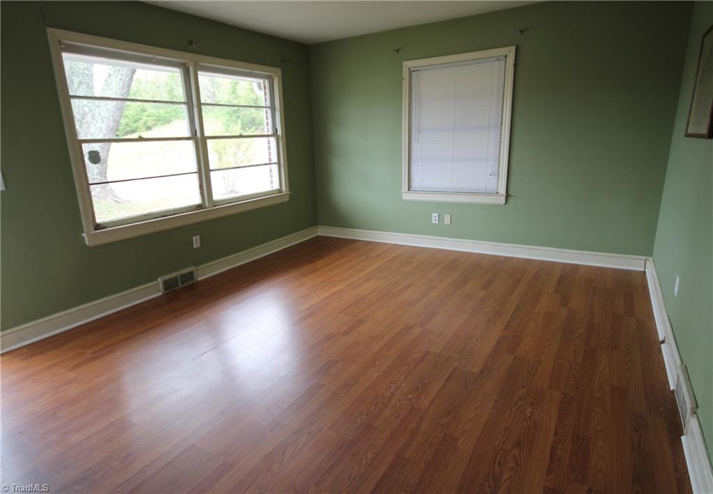 1044 High Bridge Road Pinnacle, NC 27043 - Photo 3 of 9