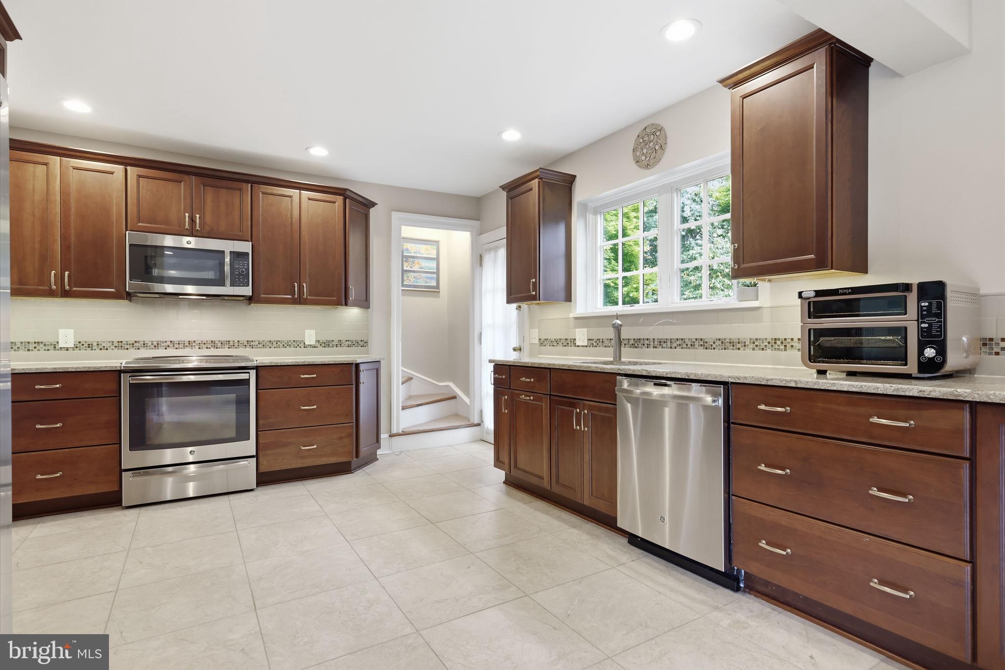 719 Winding Road Jenkintown, PA 19046 - Photo 13 of 71 Kitchen