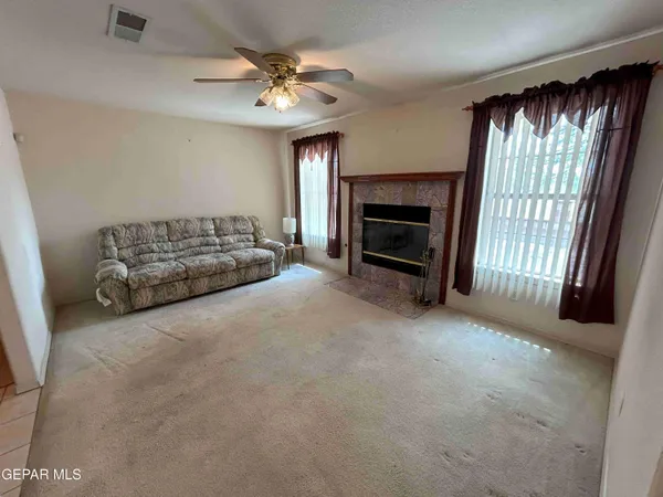 $230,000 | 1100 Fresno Street, Anthony, TX 79821