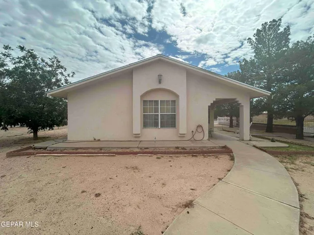 $230,000 | 1100 Fresno Street, Anthony, TX 79821