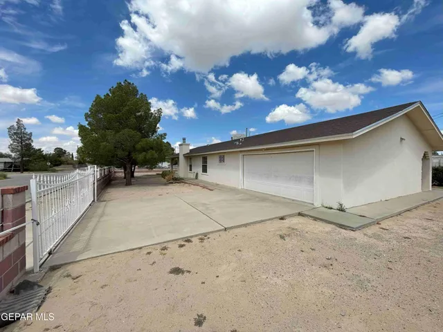 $230,000 | 1100 Fresno Street, Anthony, TX 79821