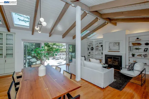 $1,295,000 | 6540 Saroni Drive, Oakland, CA 94611