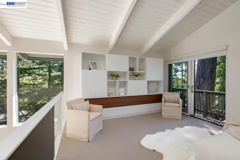 $1,295,000 | 6540 Saroni Drive, Oakland, CA 94611