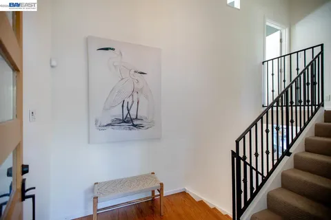 $1,295,000 | 6540 Saroni Drive, Oakland, CA 94611