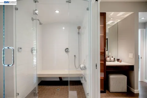 $1,295,000 | 6540 Saroni Drive, Oakland, CA 94611