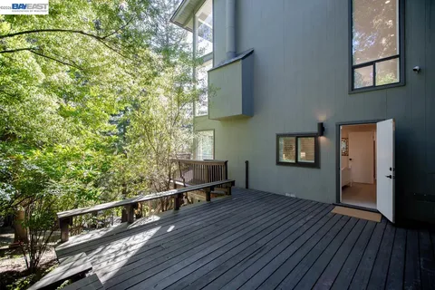 $1,295,000 | 6540 Saroni Drive, Oakland, CA 94611