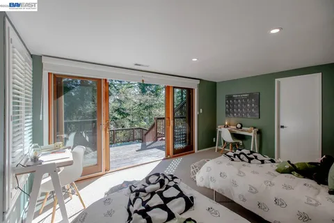 $1,295,000 | 6540 Saroni Drive, Oakland, CA 94611