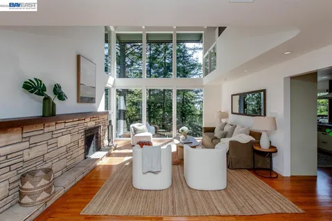 $1,295,000 | 6540 Saroni Drive, Oakland, CA 94611