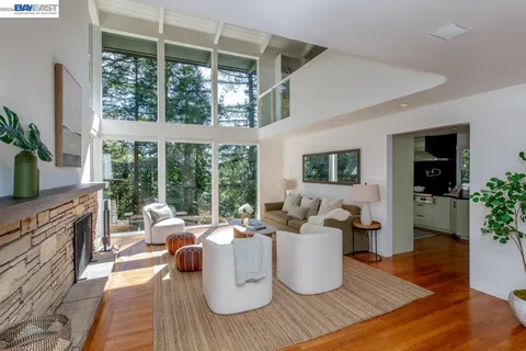 $1,295,000 | 6540 Saroni Drive, Oakland, CA 94611