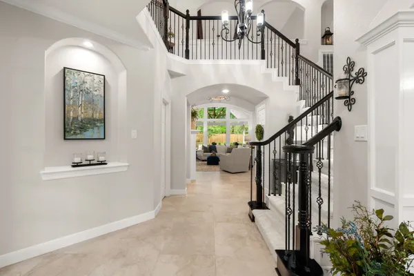 $1,125,000 | 23 Wooded Path Place, The Woodlands, TX 77382
