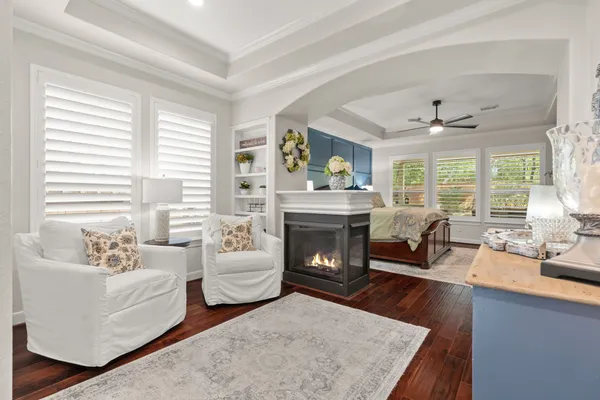 $1,125,000 | 23 Wooded Path Place, The Woodlands, TX 77382