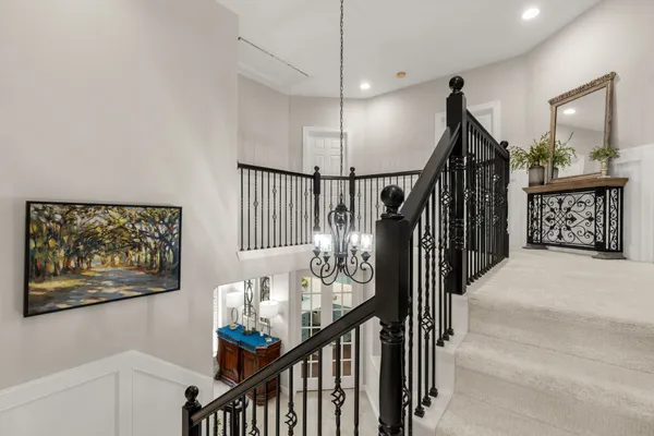 $1,125,000 | 23 Wooded Path Place, The Woodlands, TX 77382