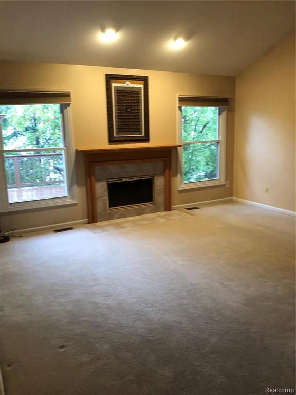 3006 Lexham Lane Rochester Hills, MI 48309 - Photo 4 of 14