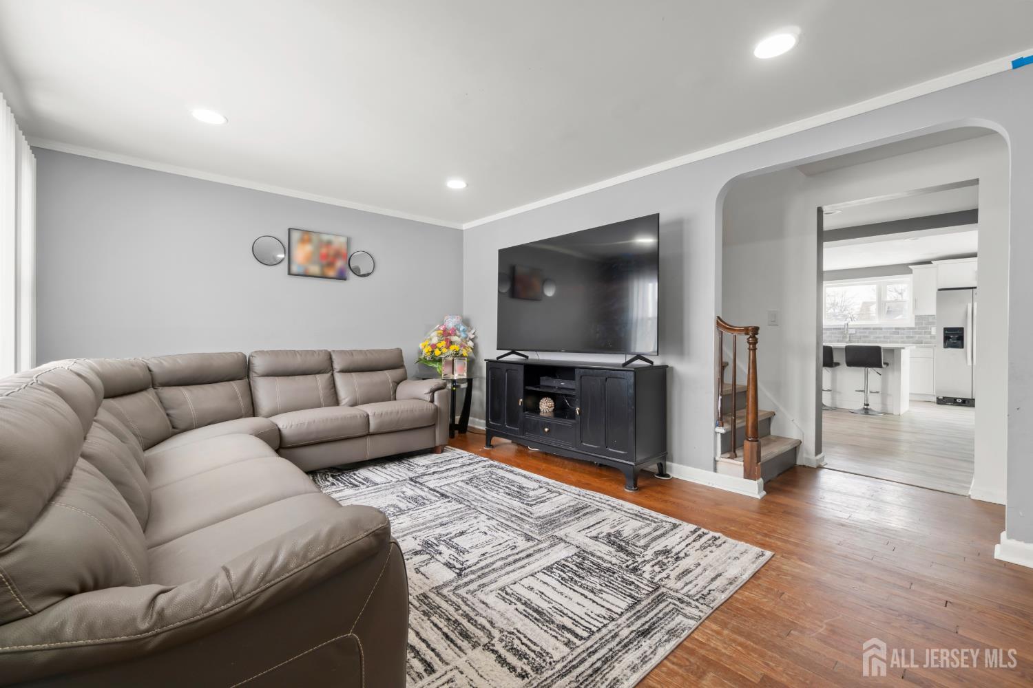429 1st Street Middlesex, NJ 08846 - Photo 6 of 29