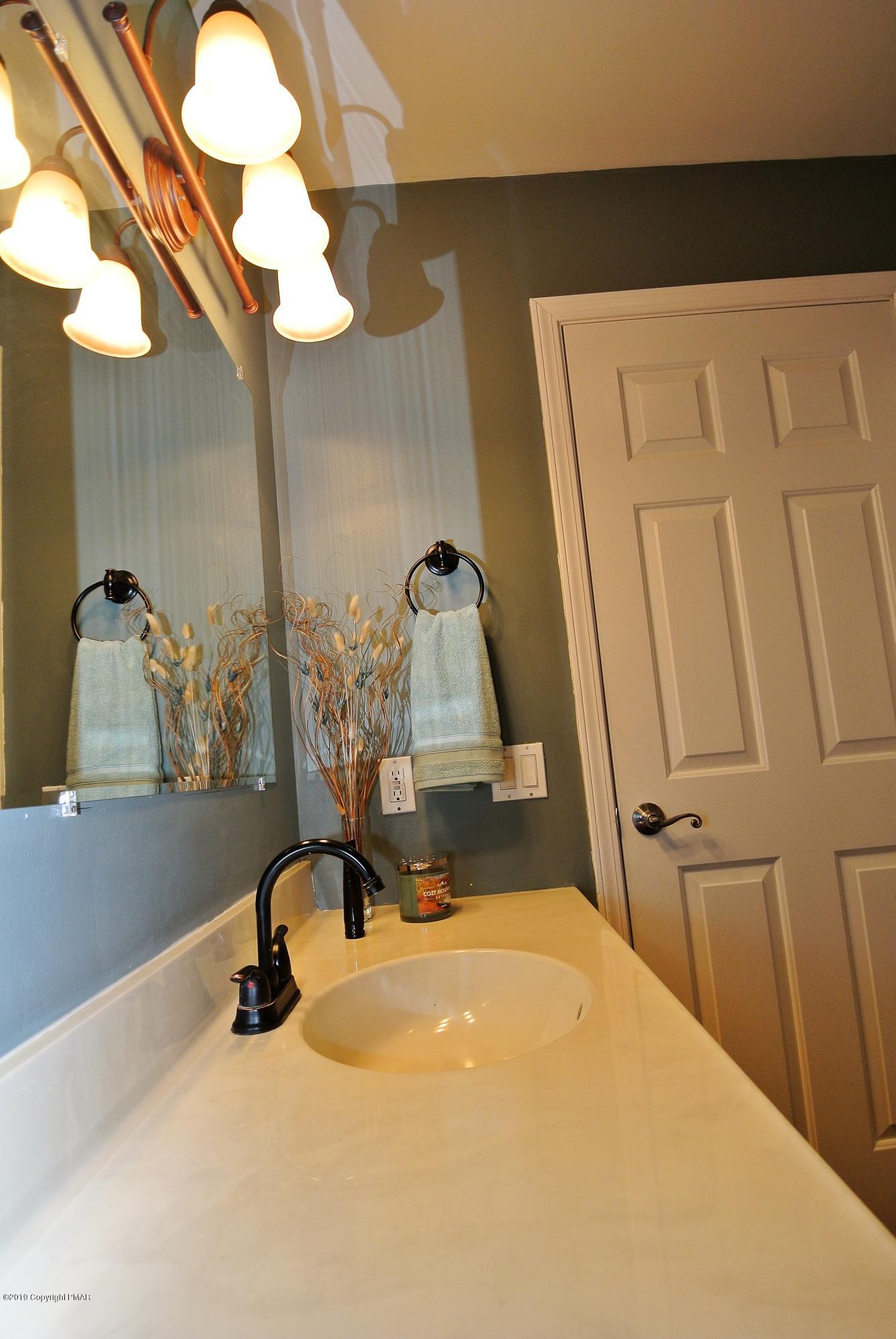 337 Laurel Lake Road Bartonsville, PA 18321 - Photo 18 of 34 MAIN BATHROOM