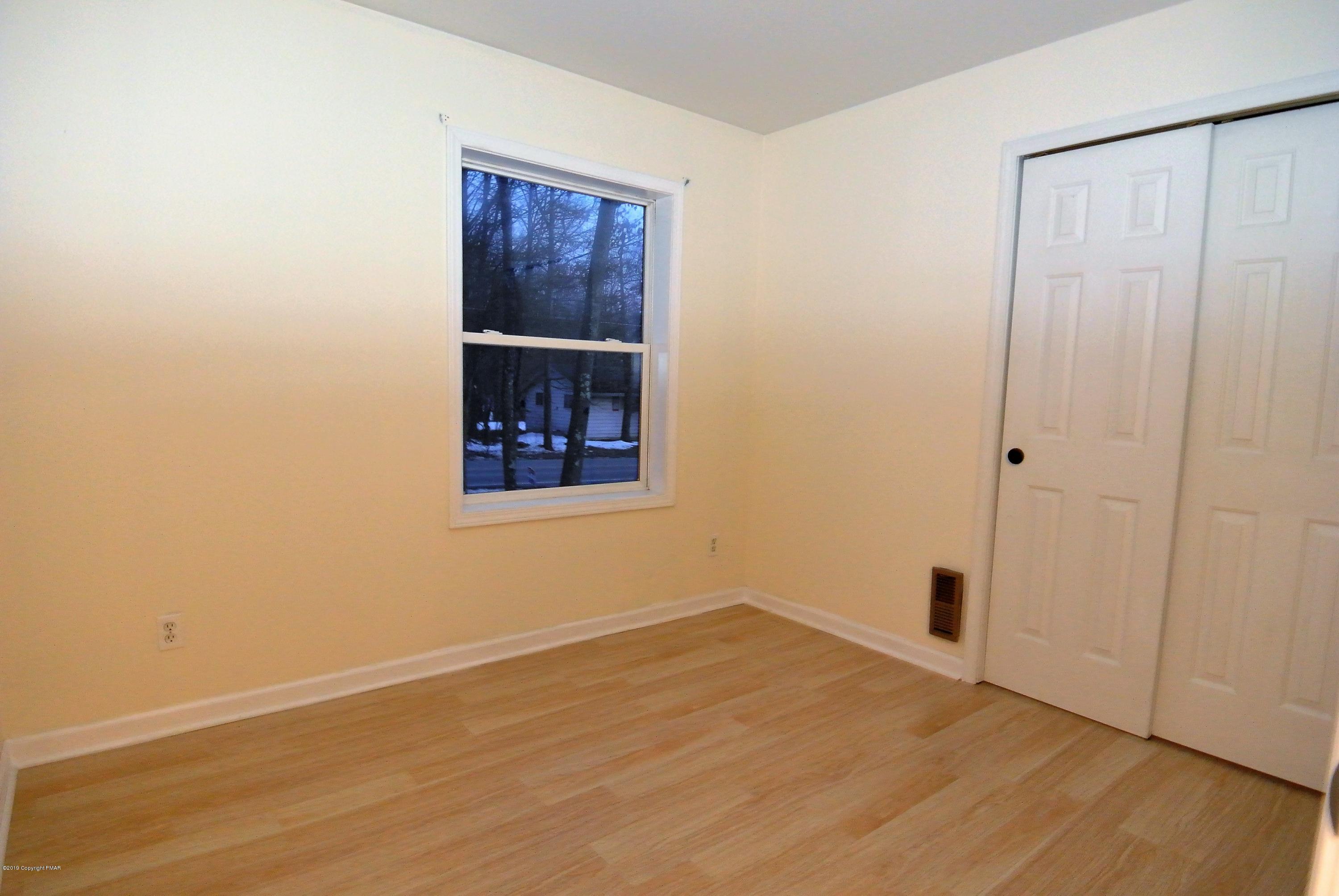 337 Laurel Lake Road Bartonsville, PA 18321 - Photo 20 of 34 SECOND BEDROOM