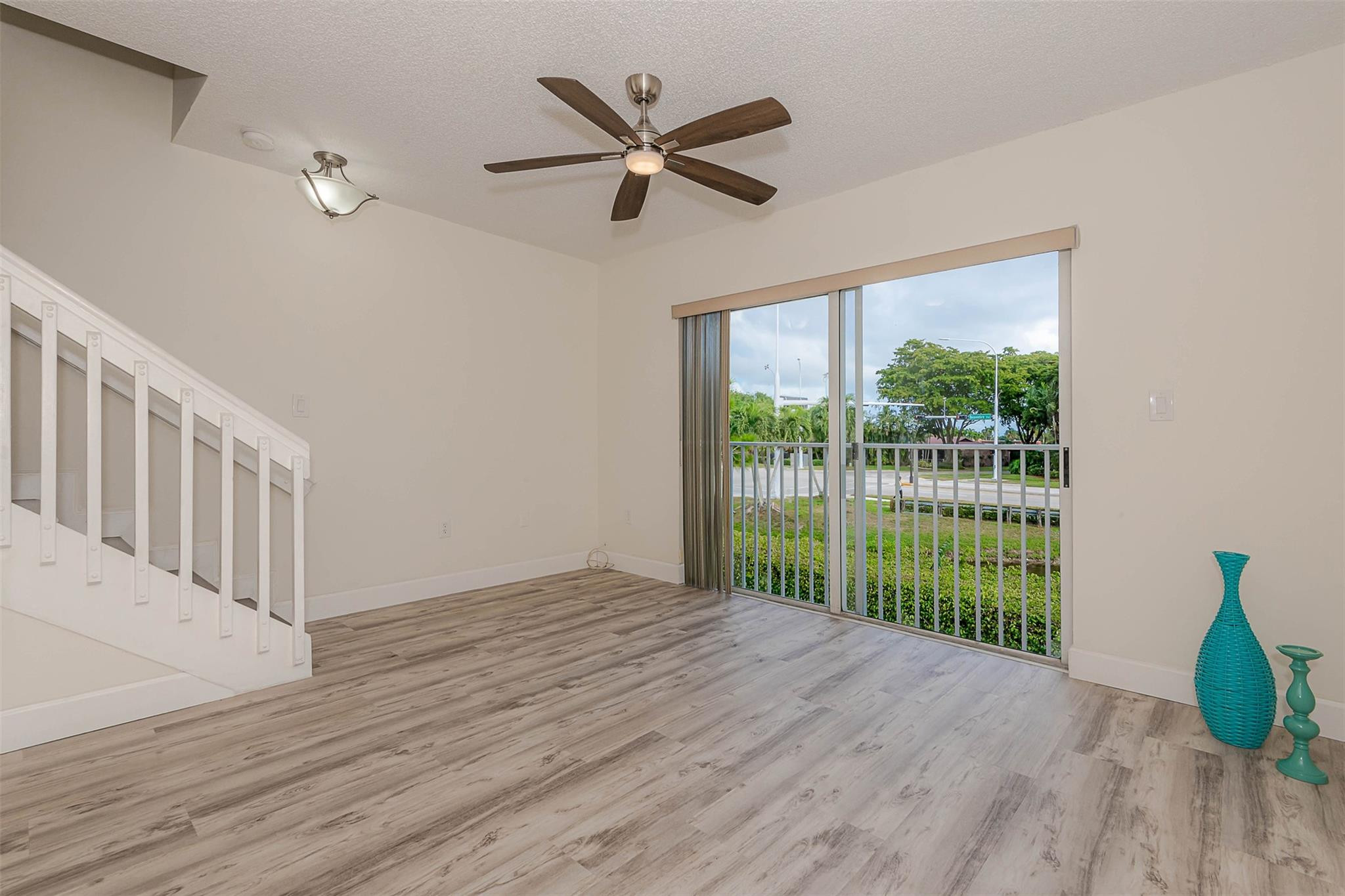 126 Riviera Circle, Unit 126 Weston, FL 33326 - Photo 4 of 27 Photo 4