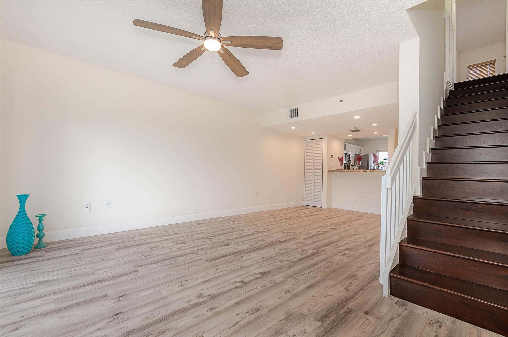 126 Riviera Circle, Unit 126 Weston, FL 33326 - Photo 5 of 27 Photo 5
