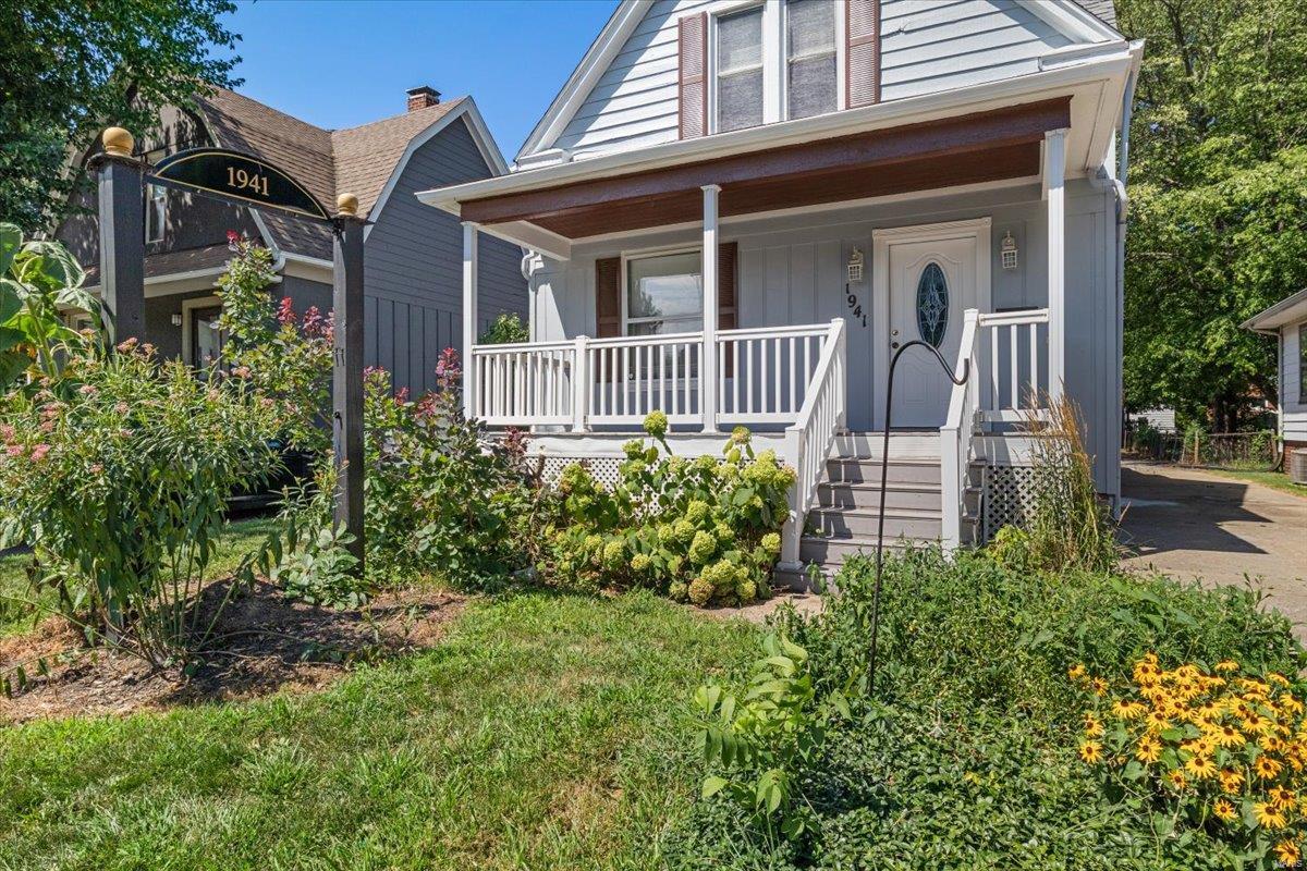 1941 South Spring Street Springfield, IL 62704 - Photo 1 of 30