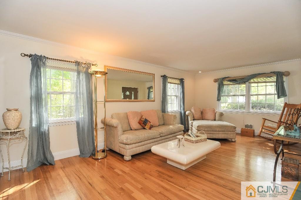 12 Dobson Road East Brunswick, NJ 08816 - Photo 22 of 25 Gallery Image 22