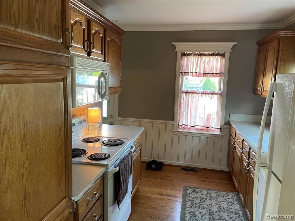 2800 Eastern Avenue Rochester Hills, MI 48307 - Photo 21 of 31