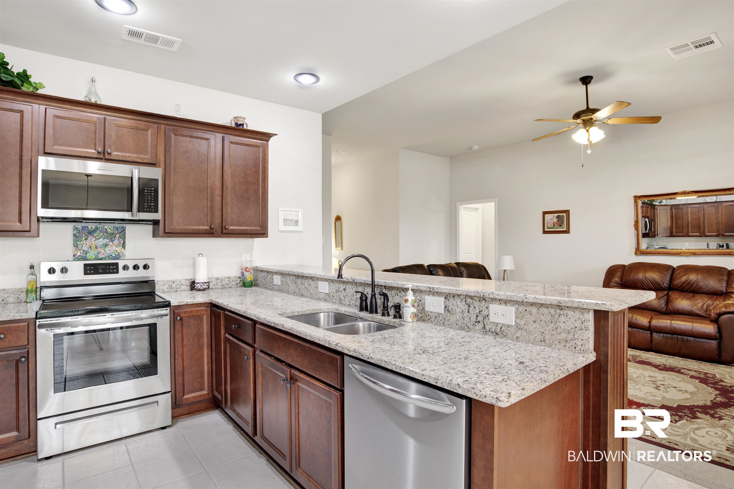 21105 Zinfandel Lane Silverhill, AL 36576 - Photo 11 of 33 Kitchen