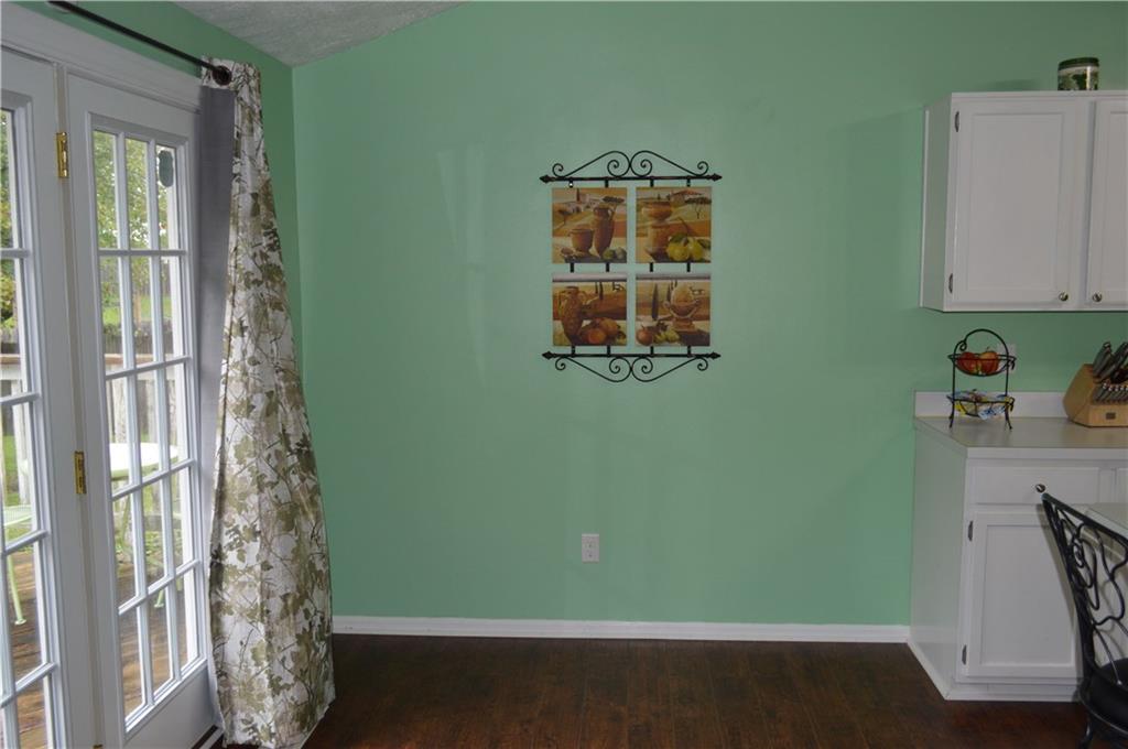 8278 Castle Ridge Lane Indianapolis, IN 46256 - Photo 14 of 27 Gallery Image 14