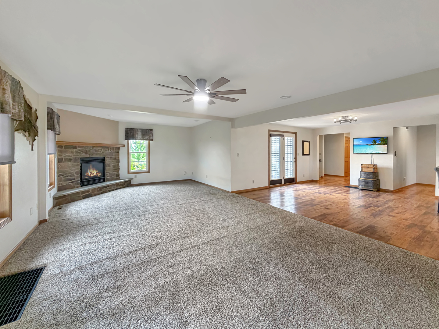 9214 North Waddams Grove Road Lena, IL 61048 - Photo 7 of 52