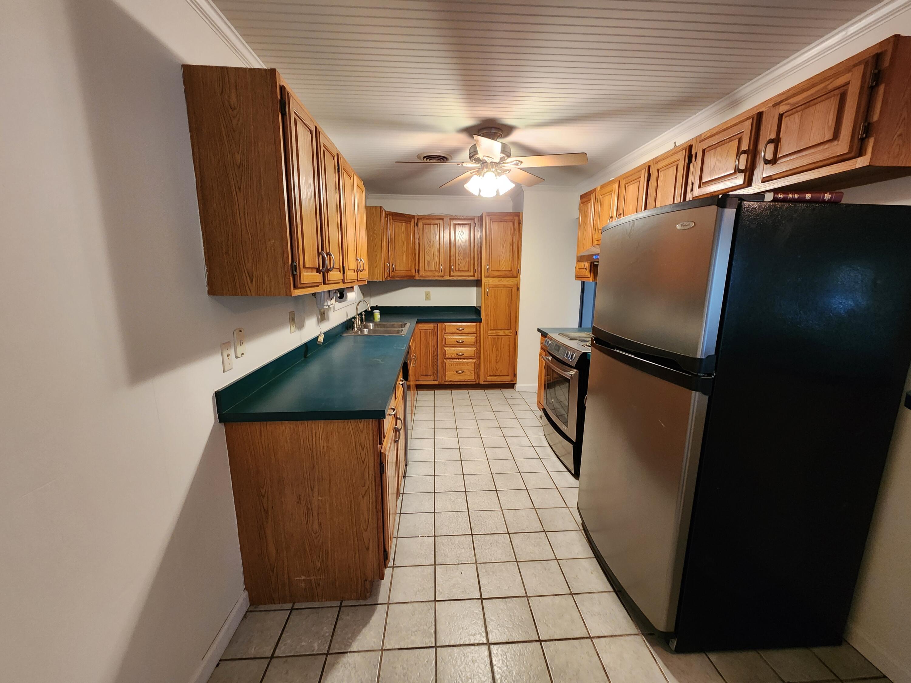 28 32nd Avenue Isle of Palms, SC 29451 - Photo 6 of 16 20251120_141616