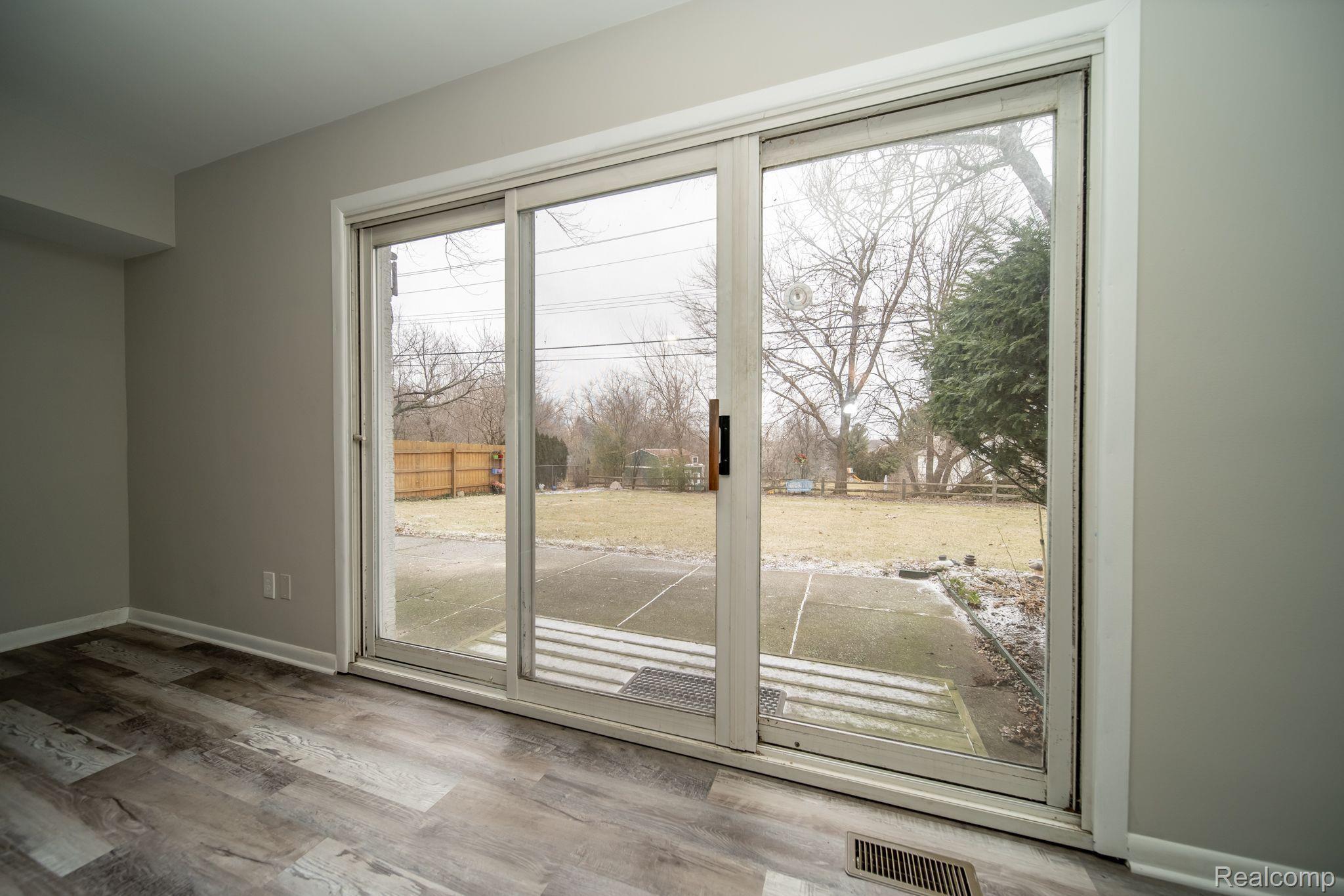 431 Red Oak Lane Rochester, MI 48307 - Photo 21 of 63 Gallery Image 21