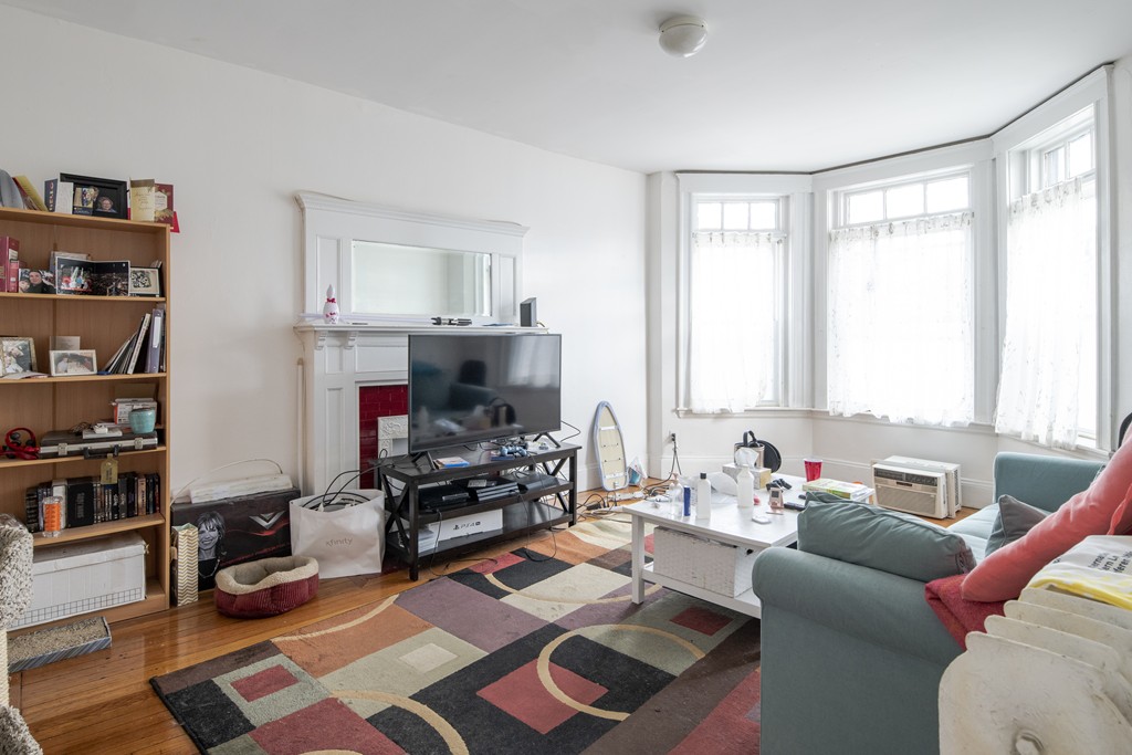 1307 Commonwealth Avenue, Unit 1 Boston, MA 02134 - Photo 3 of 11