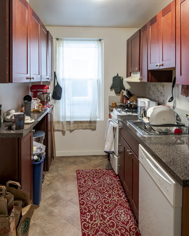 1307 Commonwealth Avenue, Unit 1 Boston, MA 02134 - Photo 7 of 11