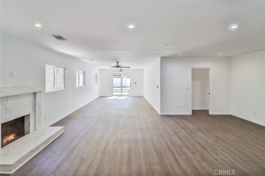 14434 Greenleaf Street Sherman Oaks, CA 91423 - Photo 9 of 29