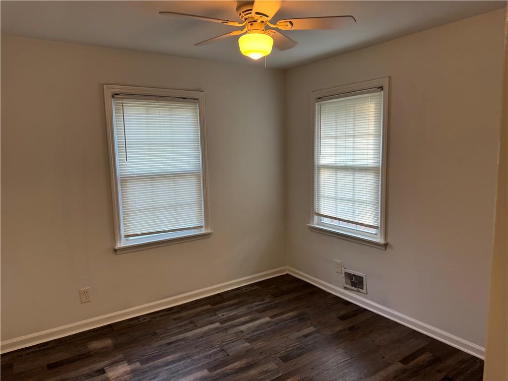 2210 Niskey Lake Road Southwest Atlanta, GA 30331 - Photo 8 of 16 Gallery Image 8