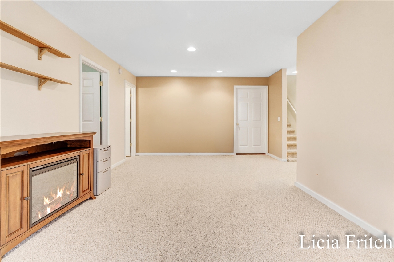 1527 West Addison Way Muskegon, MI 49445 - Photo 37 of 49