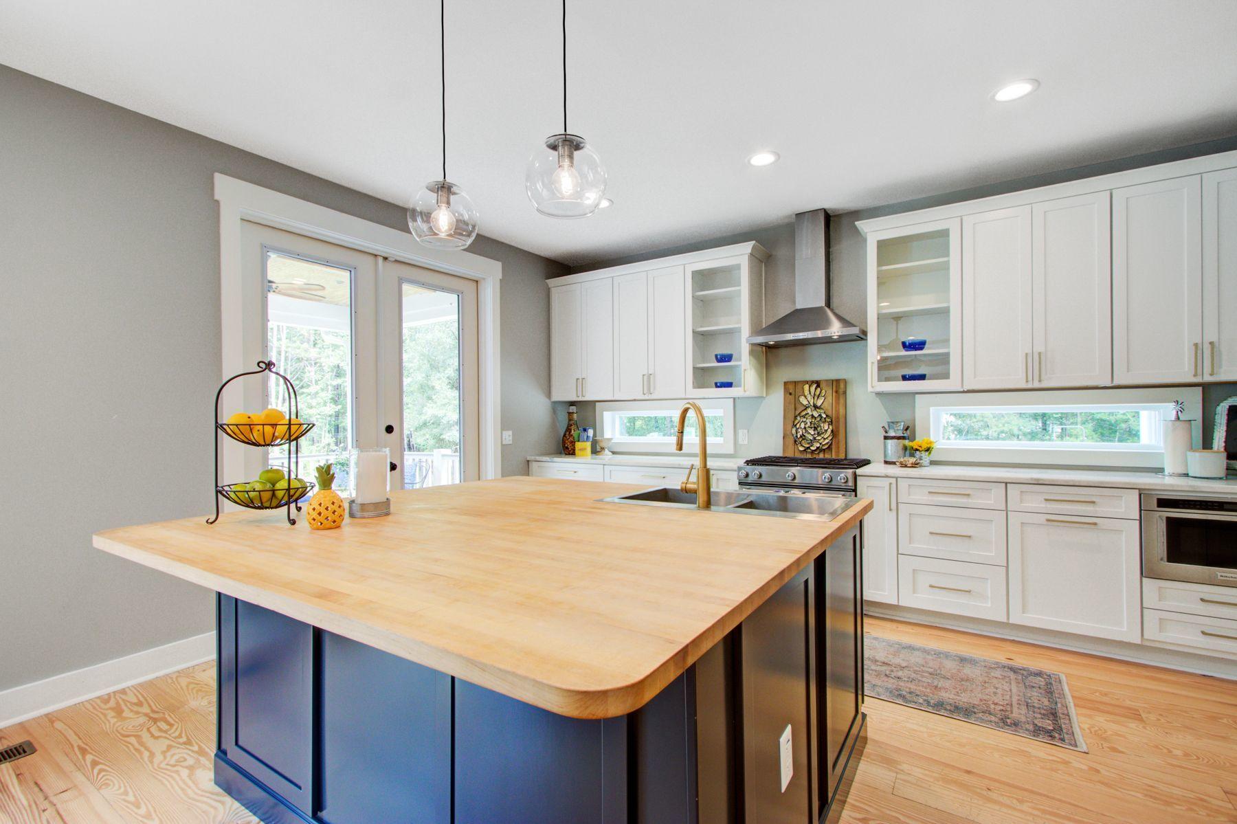 5943 Kelsey's Mill Road Ravenel, SC 29470 - Photo 17 of 50 Kitchen