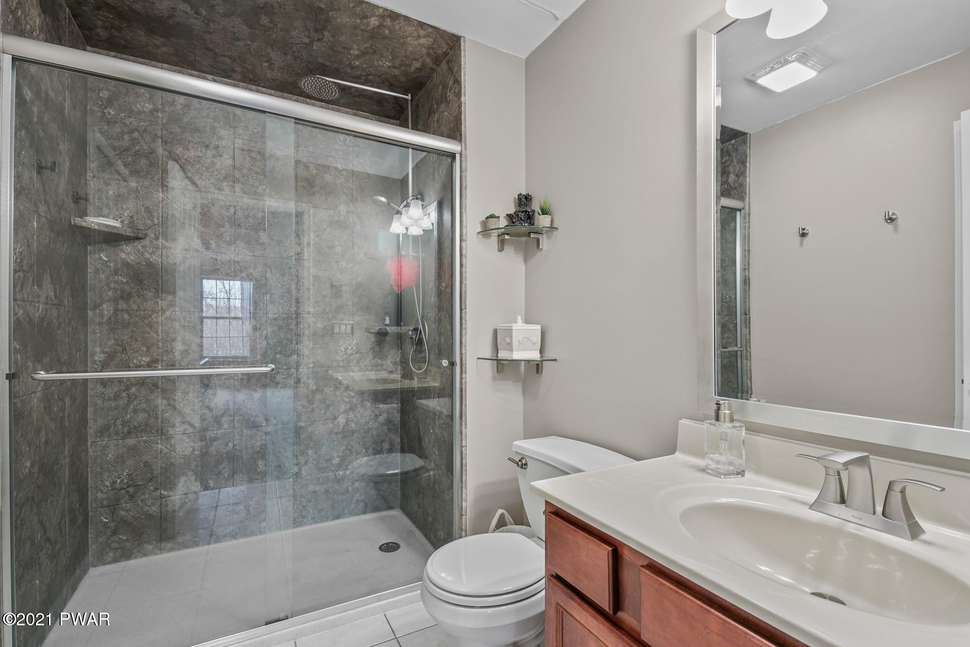 137 Lewis Road Milford, PA 18337 - Photo 22 of 36 Master Bathroom