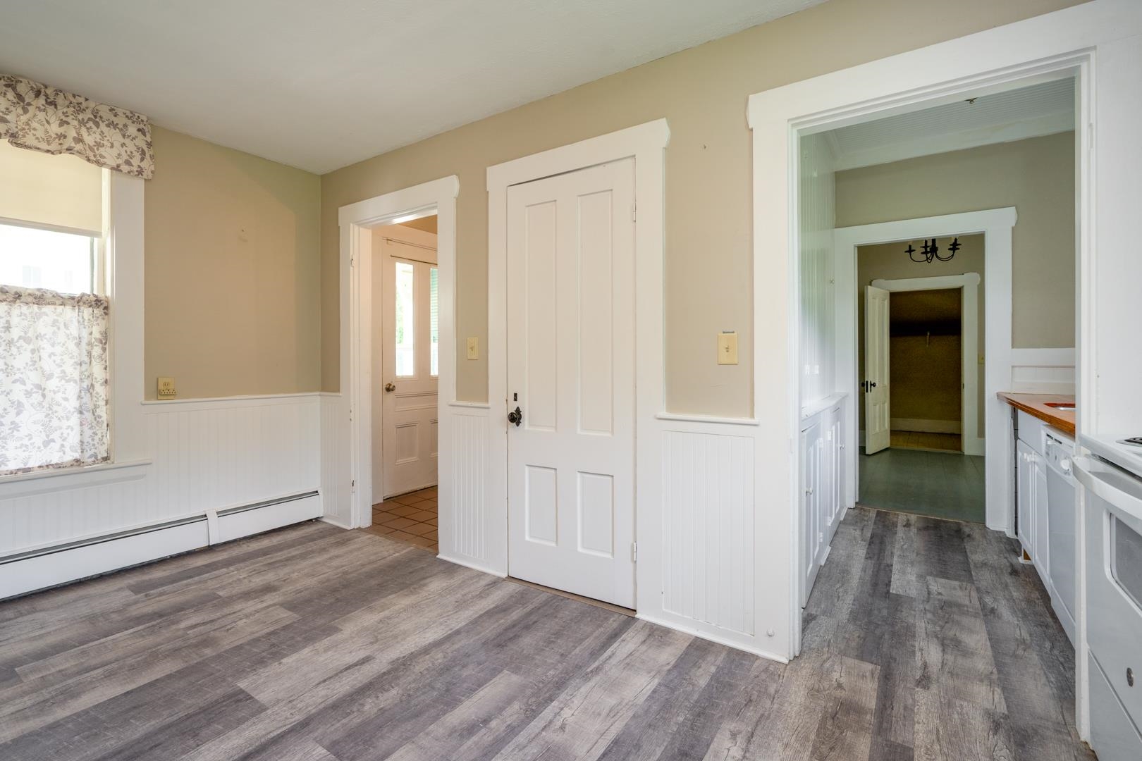 28 Back River Road Dover, NH 03820 - Photo 4 of 15