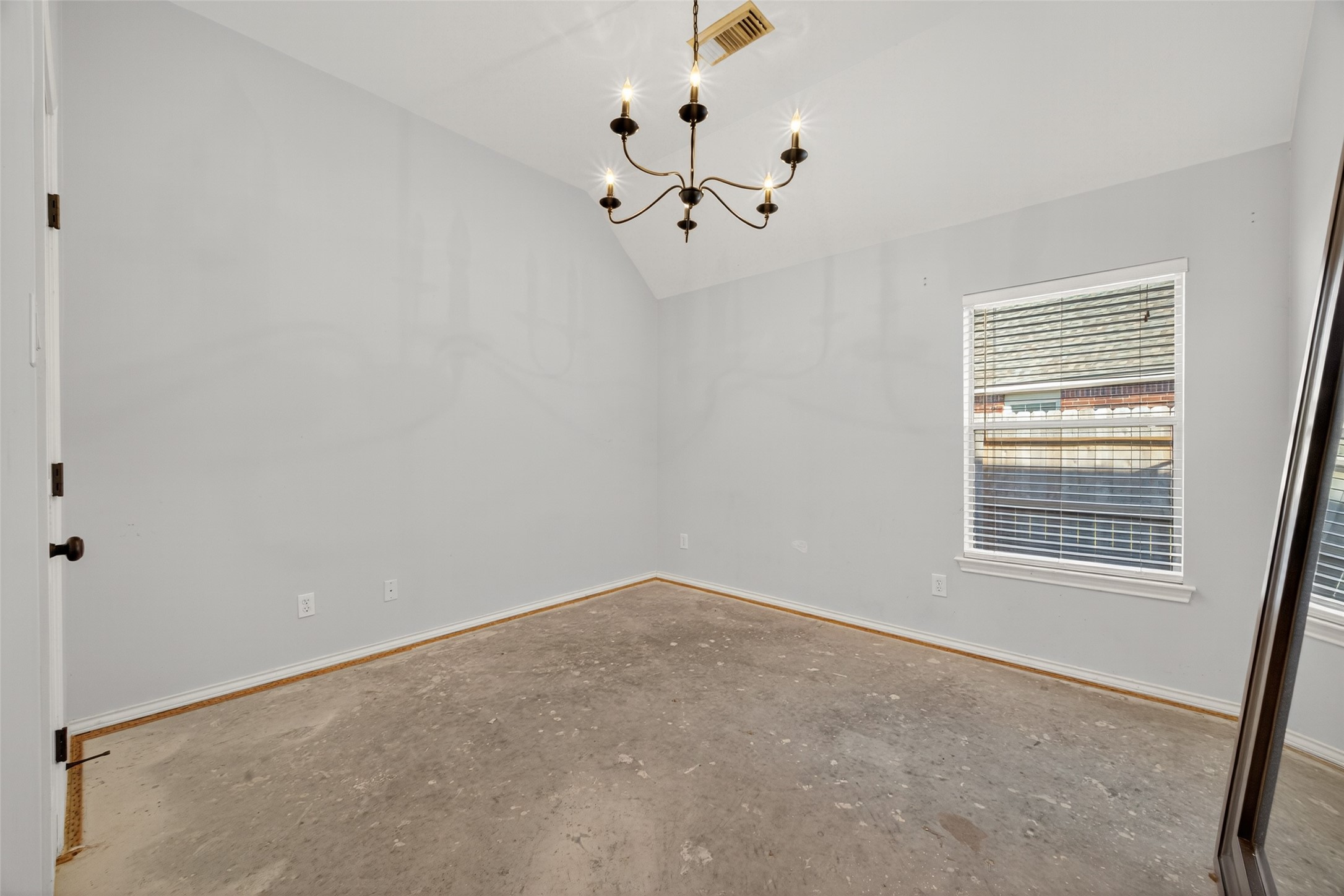 3131 Valley Court Manvel, TX 77578 - Photo 22 of 38 a view of an empty room with a window