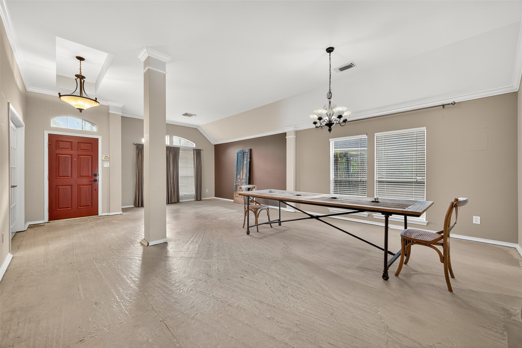 3131 Valley Court Manvel, TX 77578 - Photo 4 of 38 a view of a livingroom with furniture window and wooden floor