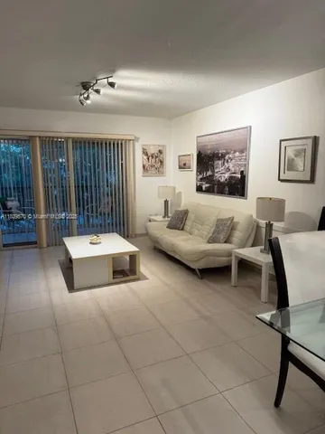$215,000 | 901 Southwest 141st Avenue, Unit 405M, Pembroke Pines, FL 33027