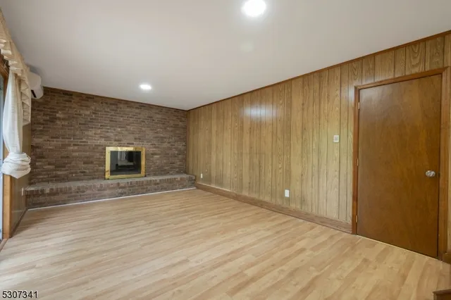 $4,300 | 20 Whitewood Drive, Morris Plains, NJ 07950