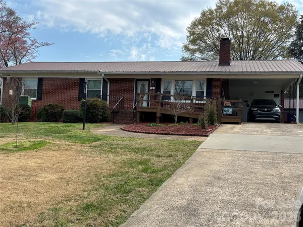 $314,900 | 503 9th Avenue Southwest, Conover, NC 28613